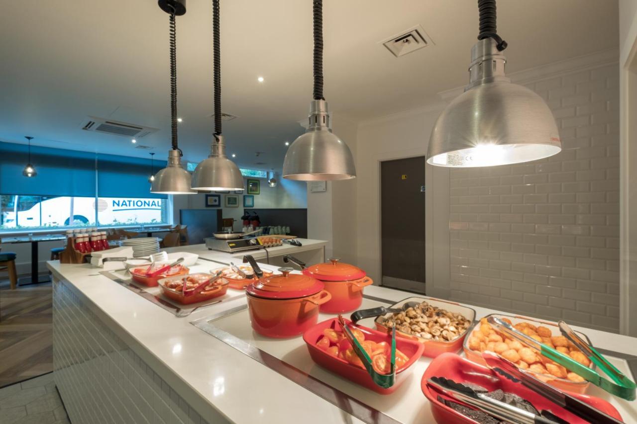 Holiday Inn Swindon By Ihg Extérieur photo