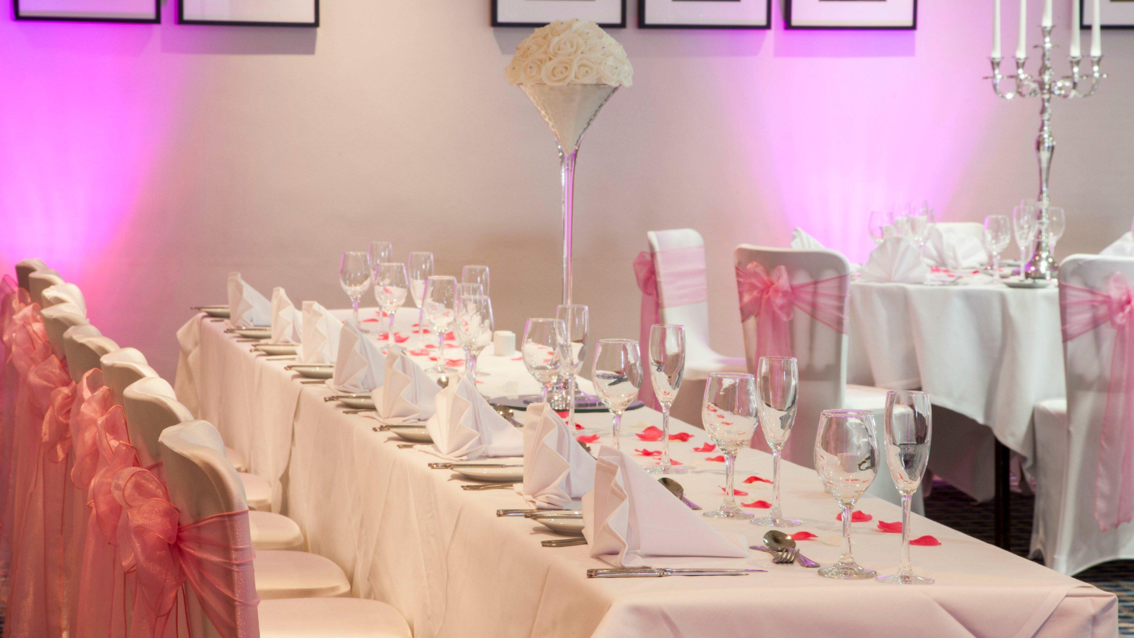 Holiday Inn Swindon By Ihg Extérieur photo