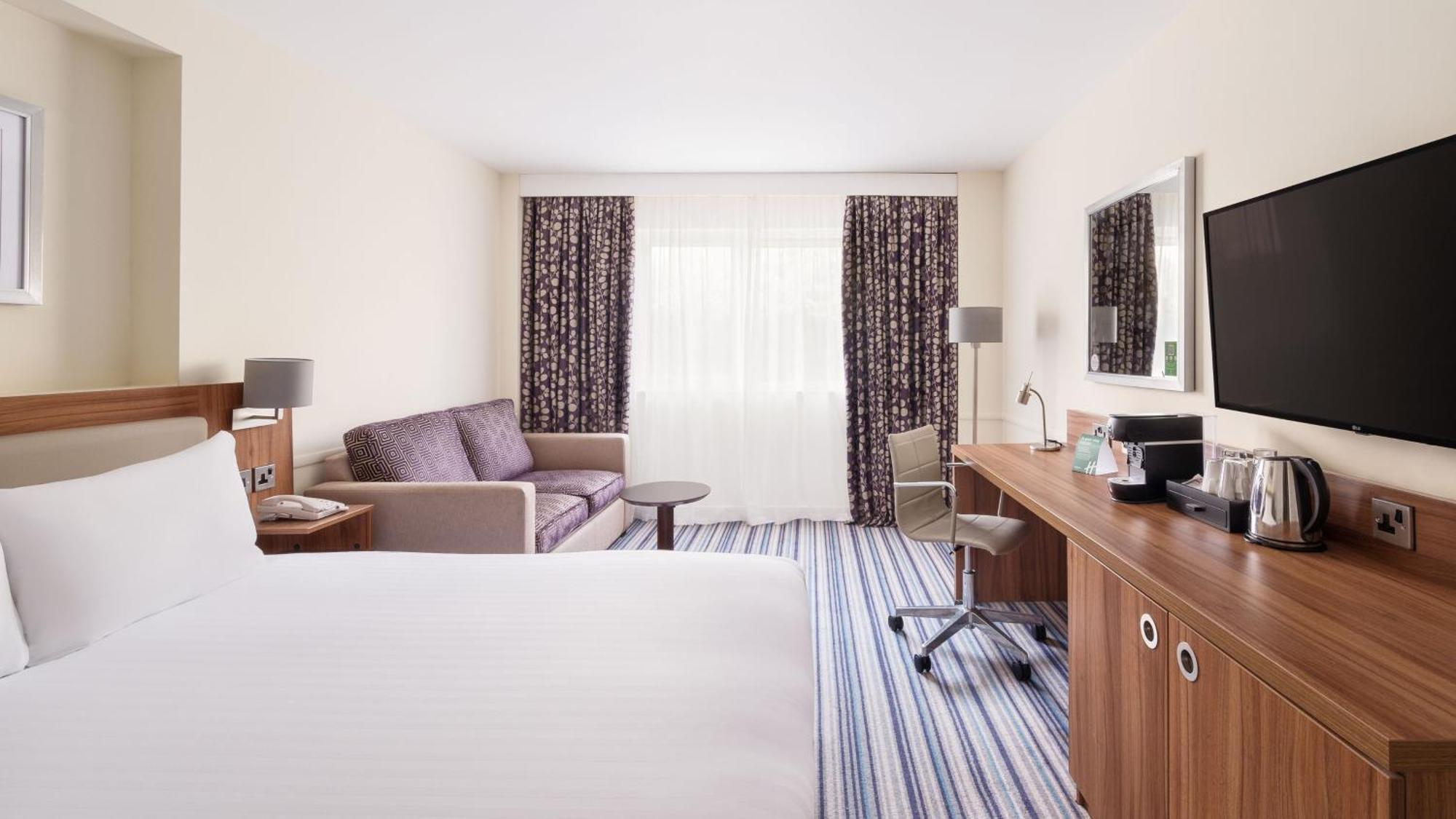 Holiday Inn Swindon By Ihg Extérieur photo
