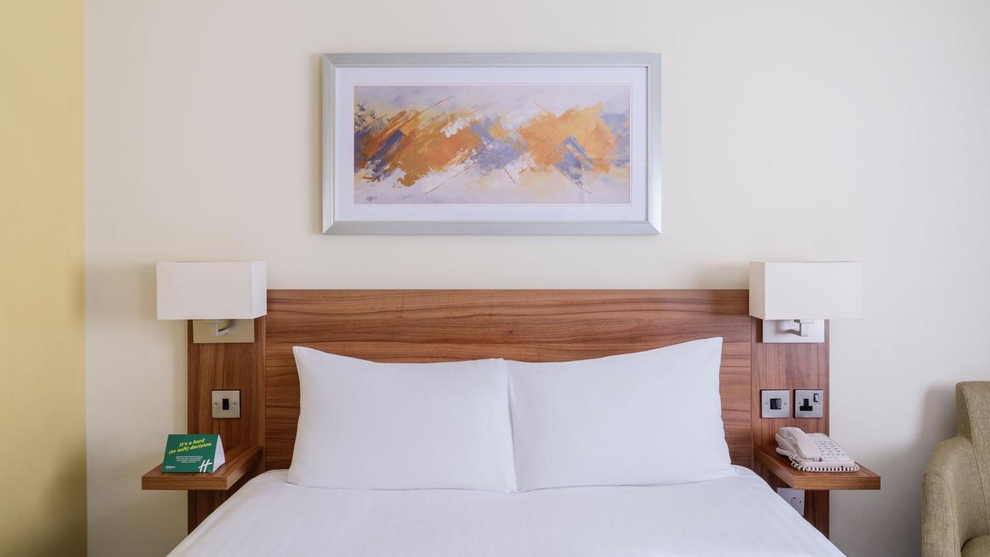 Holiday Inn Swindon By Ihg Extérieur photo