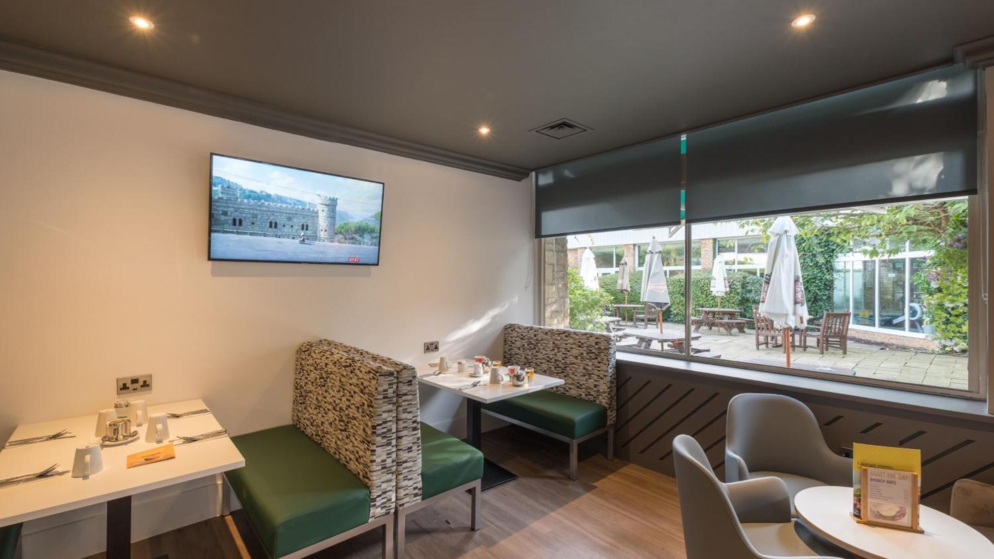Holiday Inn Swindon By Ihg Extérieur photo